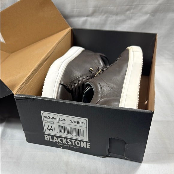 Men's Brown Leather Sneakers - Picture 7 of 7